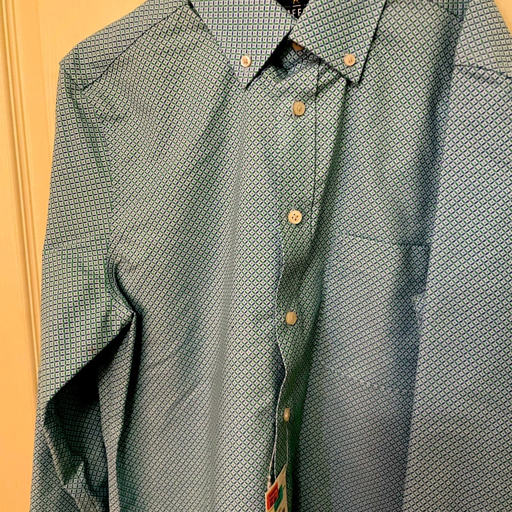 Men dress shirt with tags